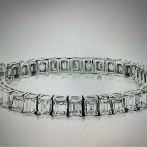 20% off today! Or make an offer!

Elegant Silver Tennis Bracelet
